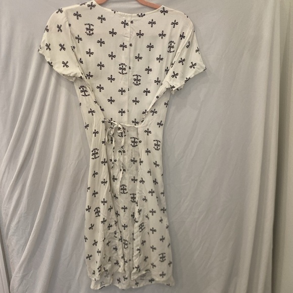 Camp Funtime white and black dress size small - Picture 5 of 6